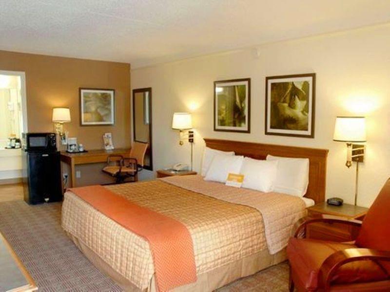 Motel 6 Houston Medical Center - Reliant Park Room photo